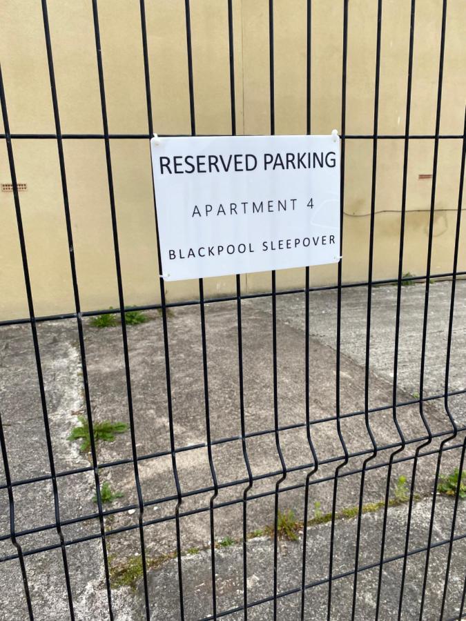Blackpool Sleepover Apartment 4 Free Parking Sleeps 6 Екстериор снимка